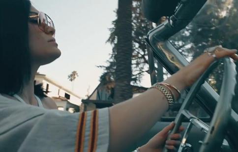 《歌手》Jessie J将邀请黄老板帮唱是真的么?Jessie J和黄老板是什么关系?