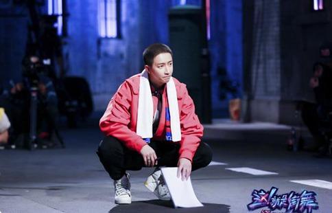 这就是街舞把韩庚视频配成黄子韬引不满 韩庚可能解除队长身份