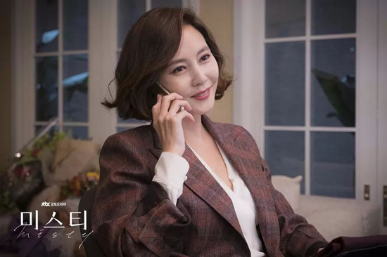 看韩剧迷雾学女主职场穿搭 让你变身时髦又干练的都市职场女性