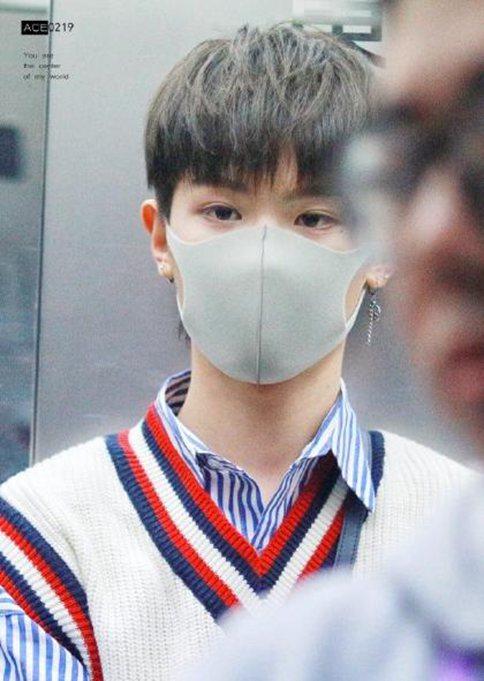 偶像练习生选管和粉丝发生冲突 Justin阻止却被罚面壁