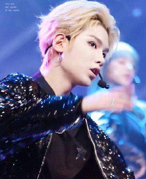 偶像练习生选管和粉丝发生冲突 Justin阻止却被罚面壁