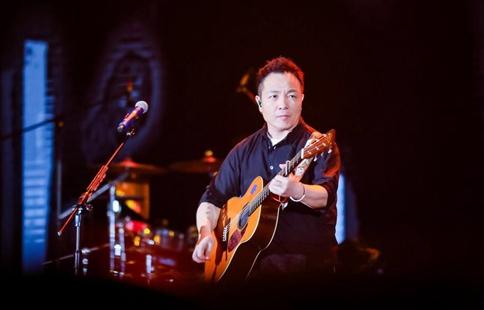 许巍《无人知晓》、《以后见》歌词欣赏 许巍《无人知晓》、《以后见》歌词欣赏