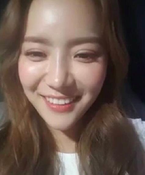 《放羊的星星》女主刘荷娜近照曝光