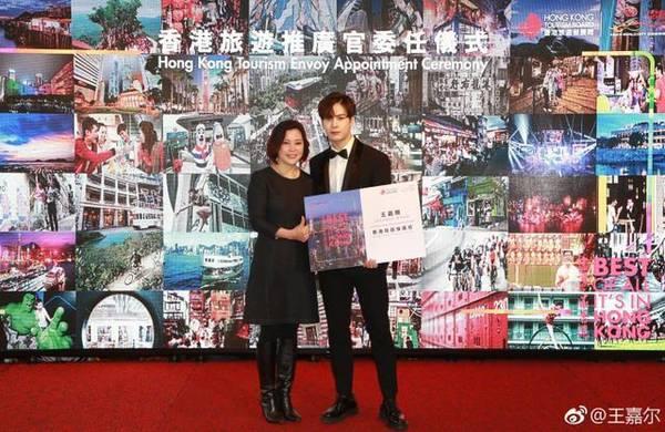 偶像练习生决赛王嘉尔为什么没有参加 王嘉尔被台上救护车得了什么病严重吗 偶像练习生决赛王嘉尔为什么没有参加 王嘉尔被台上救护车得了什么病严重吗