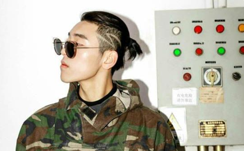 王子异家里是做什么的王子异家庭背景资料介绍