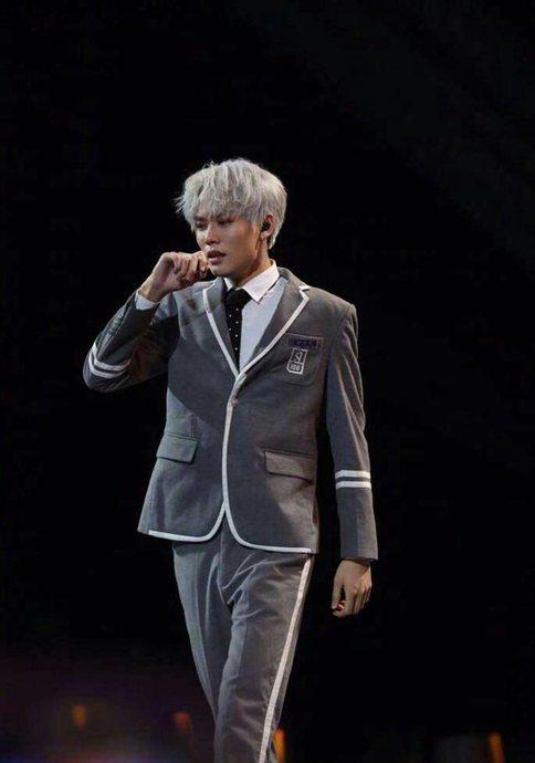 偶像练习生出道九人你还满意么?蔡徐坤领先2000万票C位出道