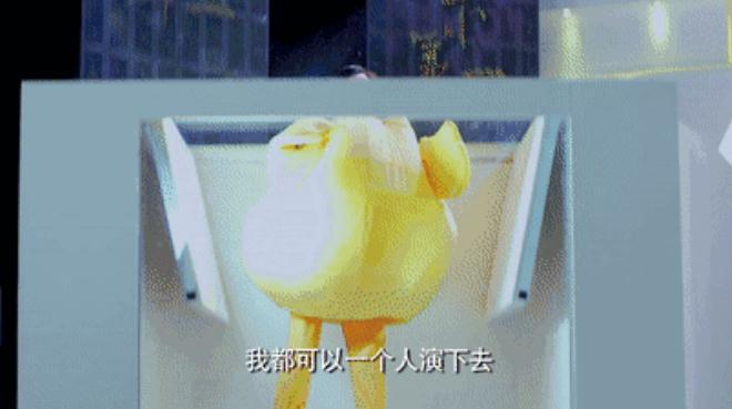 也不用指望着卓伟了 看看这剧就能掌握娱乐圈黑幕和八卦