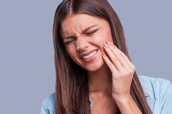 牙疼吃什么可以快速止疼 这八种小妙招帮你快速治牙疼