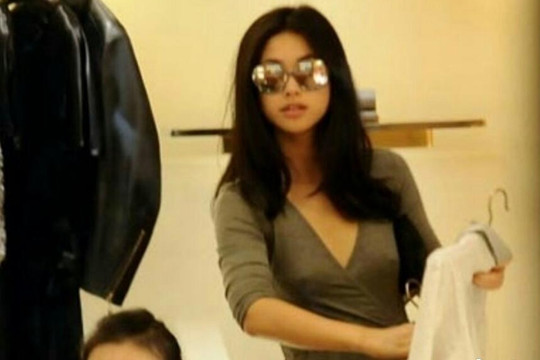 朱珠凸点照真空半球照 朱珠演过的违禁电视剧