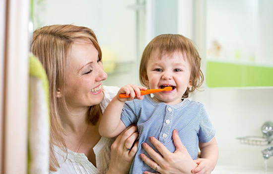 孩子多大开始刷牙 孩子刷牙用热水还是冷水