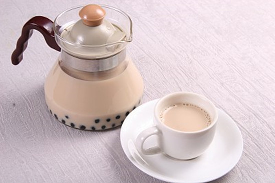 女人喝奶茶会导致不孕不育吗 奶茶对人健康有哪些危害