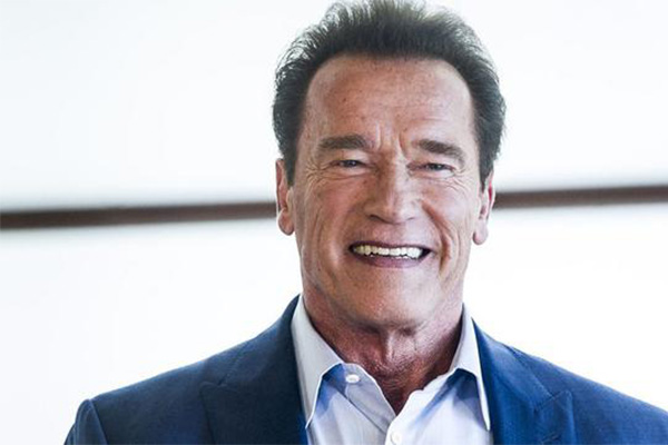 施瓦辛格评特普会