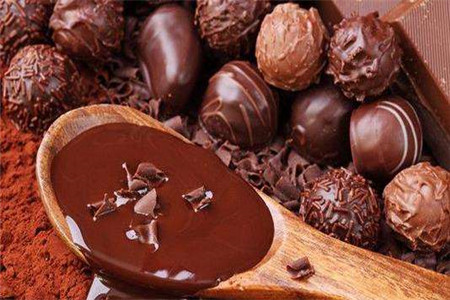 巧克力吃多了会发胖吗，女性吃巧克力有哪些好处