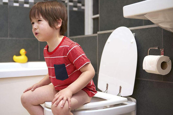 小便时尿道刺痛吃啥药 消炎药可不能乱吃