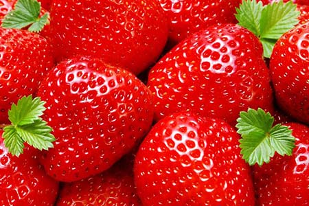 买草莓不能买畸形个大的？和激素无关