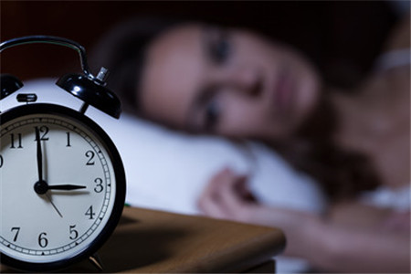 春季经常失眠怎么回事，如何有效提升睡眠质量