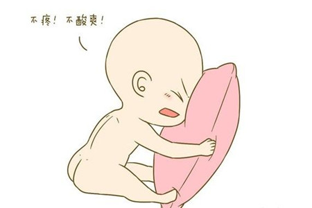 宝宝撞头属于正常吗，为何六个月宝宝都爱撞头