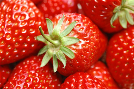 女人吃草莓有什么好处，草莓的食用禁忌