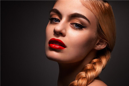 这几个异常突然出现，意味着你的衰老开始了