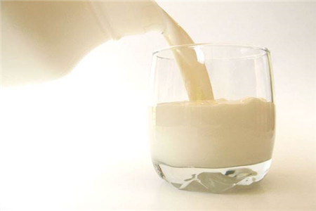 孕妇能喝牛奶吗，几点喝更有利于营养吸收