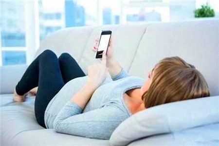 孕妇可以玩手机吗，手机怎么用才放心