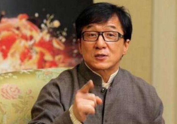 成龙有几个子女 为什么不认女儿吴卓林？