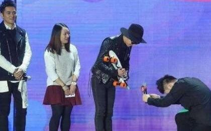 杜海涛为什么离开快乐大本营 杜海涛下跪事件只是其中一个原因