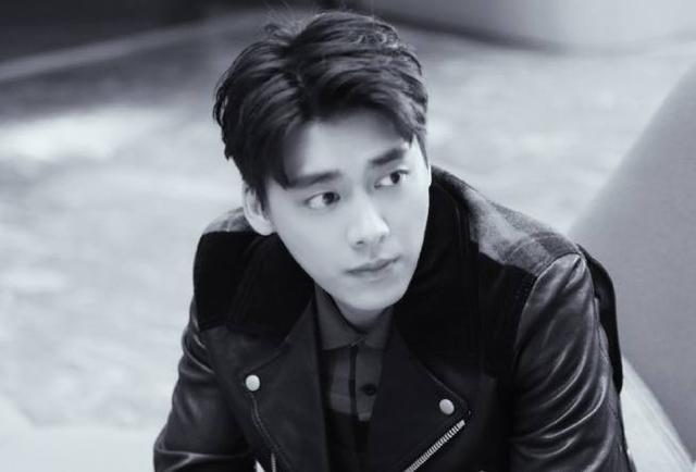 李易峰最近在干什么 小鲜肉为何不火了?