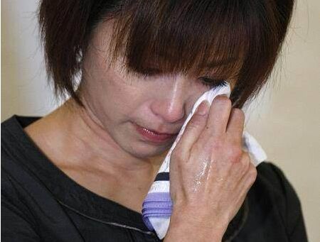 酒井法子在线乞讨原因让人震惊 当年退出演艺圈如今现状堪忧