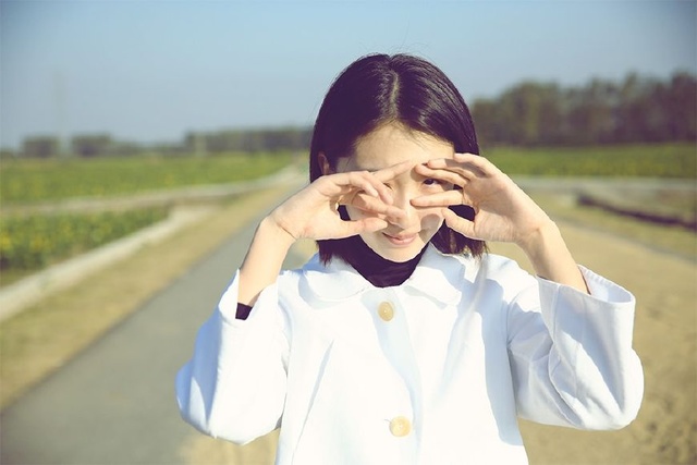 窦骁为什么讨厌周冬雨 两人私下关系一般似乎不和