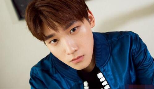 邢昭林吻梁洁胸蒲巴甲吃醋 邢昭林女朋友是谁微博被粉丝锁了CP