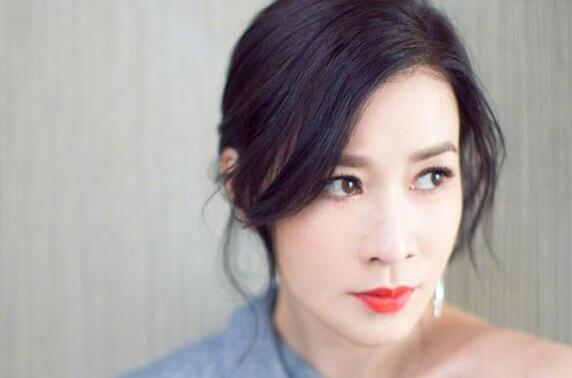 郑嘉颖八卦和佘诗曼分手原因 郑嘉颖和老婆陈凯琳结婚甜炸