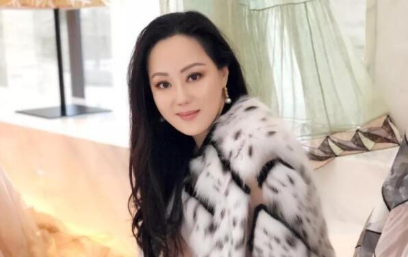章小蕙寇振海婚礼怎么回事 章小蕙是寇振海前妻吗近况如何