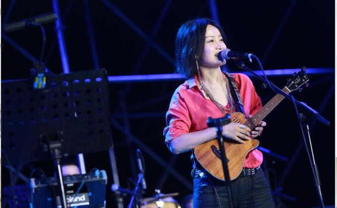 臧天朔和斯琴格日乐情史好遗憾 斯琴格日乐老公身份揭秘