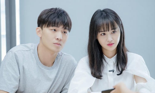 综艺女儿们的恋爱第二季的原因，导致了郑爽张恒相处模式和细节都曝光了