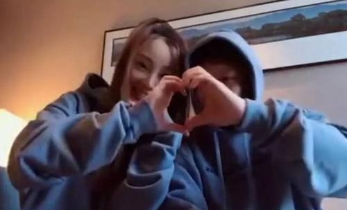 要说李小璐贾乃亮最新消息两人的现状就是老死不相往来了