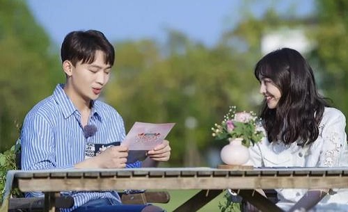 而最新消息爆料郑爽张恒公司1个月前停运,