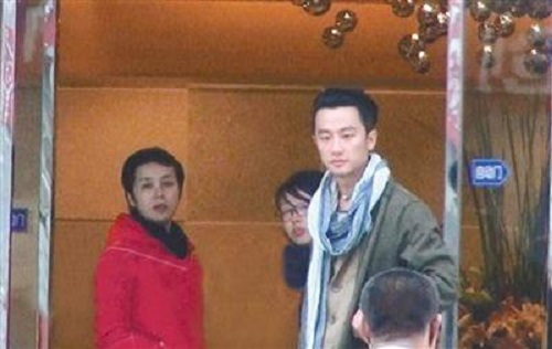 蒋雯丽包养黄轩介绍资源事件详情是怎么回事呢