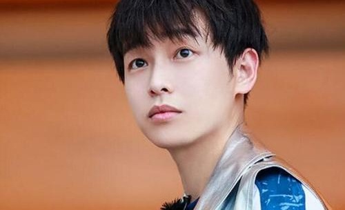 彭昱畅作为当红小生很多电影当中的表现都相当的不错，