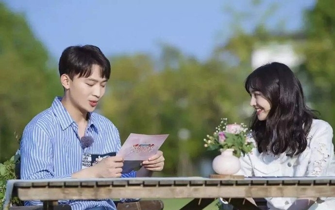 张恒将发郑爽黑料