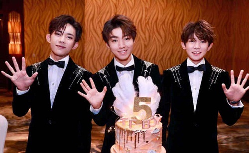 易烊千玺王俊凯王源