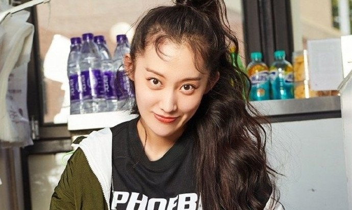 女演员张冬年龄