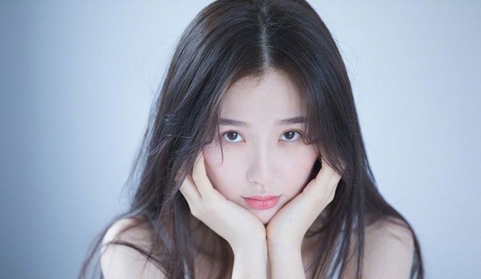 虞书欣家里很有钱吗