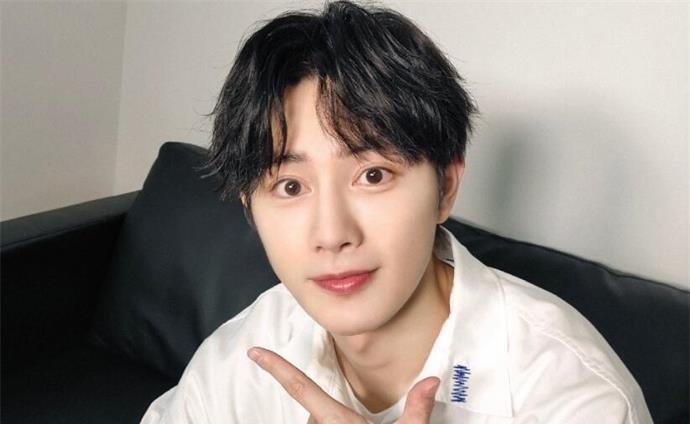 王佑硕苏晓彤什么关系