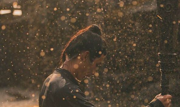 张艺谋《影》最后小艾看到了什么  惊恐的表情暗示了结局