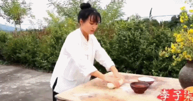 马来西亚总统亲自邀请 她堪称网红界的“华人之光”