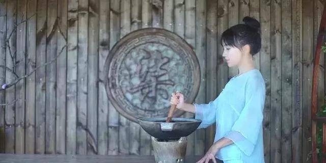 马来西亚总统亲自邀请 她堪称网红界的“华人之光”