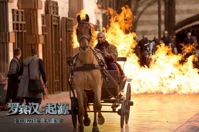 《罗宾汉:起源》发布全阵容海报 “箭”拔弩张群雄汇聚