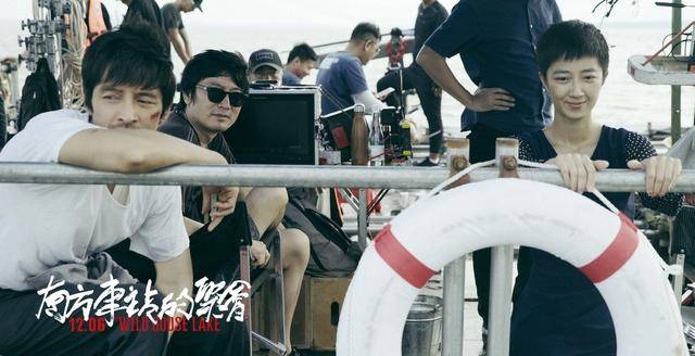 胡歌半裸！《南方车站的聚会》胡歌情牵桂纶镁上演“绷带杀”