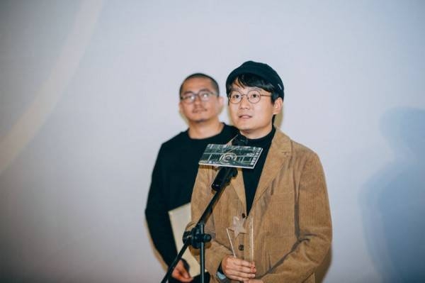 《春江水暖》获重庆青年电影展最佳长片 赢得广泛认可